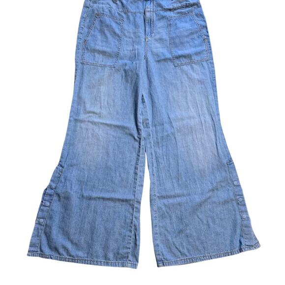 Pilcro Wide Leg Pants - Picture 1 of 11